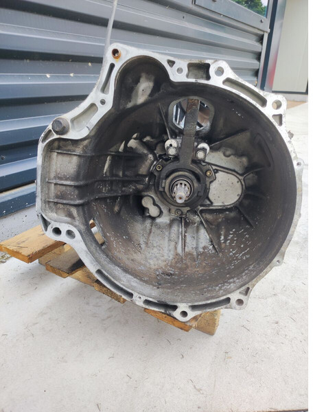 ZF 6S300 - Gearbox for Truck: picture 5 ZF 6S300 - Gearbox for Truck: picture 5