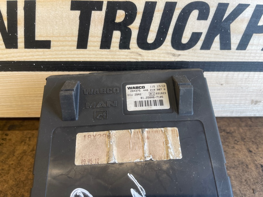 MAN ECU ZBR2 81.25806-7105 - Electrical system for Truck: picture 2 MAN ECU ZBR2 81.25806-7105 - Electrical system for Truck: picture 2