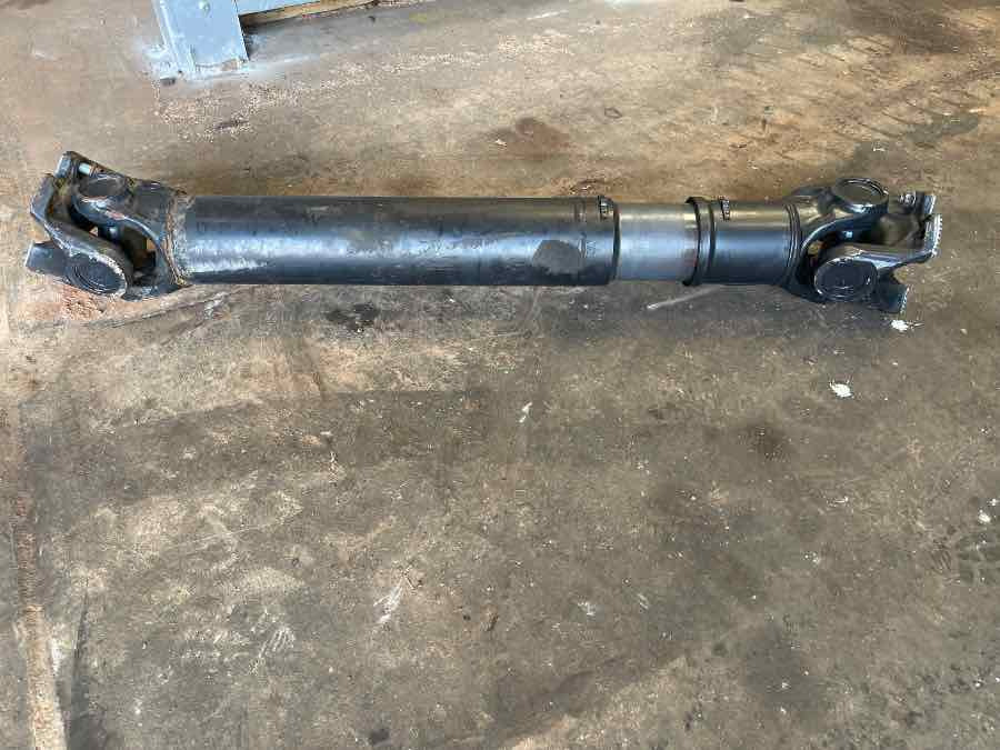 MAN PROPSHAFT 81.39326-6114 - Propeller shaft for Truck: picture 1 MAN PROPSHAFT 81.39326-6114 - Propeller shaft for Truck: picture 1
