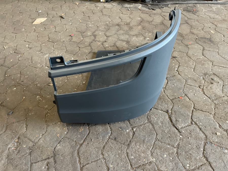 SCANIA BUMPER CORNER 2295948 - Body and exterior for Truck: picture 2 SCANIA BUMPER CORNER 2295948 - Body and exterior for Truck: picture 2