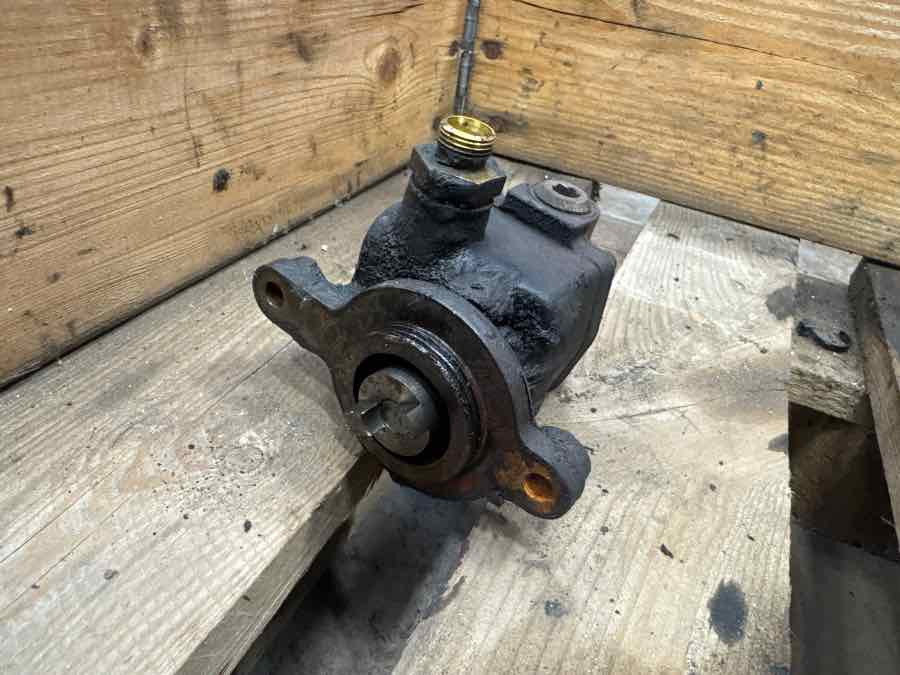 SCANIA FEED PUMP 1893825 - Fuel processing/ Fuel delivery for Truck: picture 2 SCANIA FEED PUMP 1893825 - Fuel processing/ Fuel delivery for Truck: picture 2