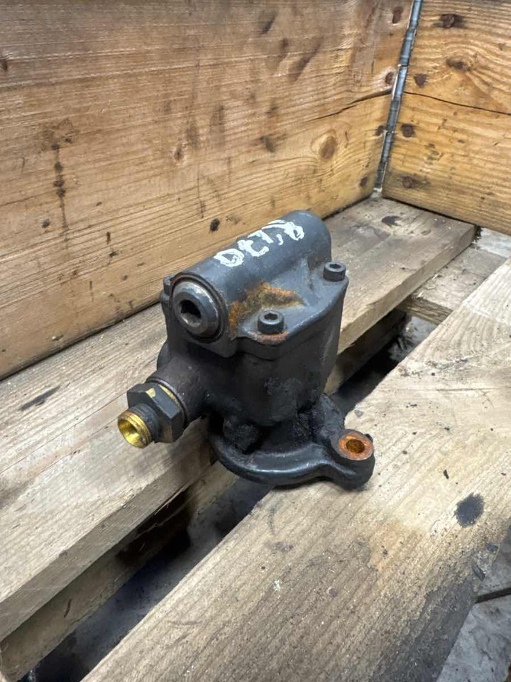 SCANIA FEED PUMP 1893825 - Fuel processing/ Fuel delivery for Truck: picture 1 SCANIA FEED PUMP 1893825 - Fuel processing/ Fuel delivery for Truck: picture 1