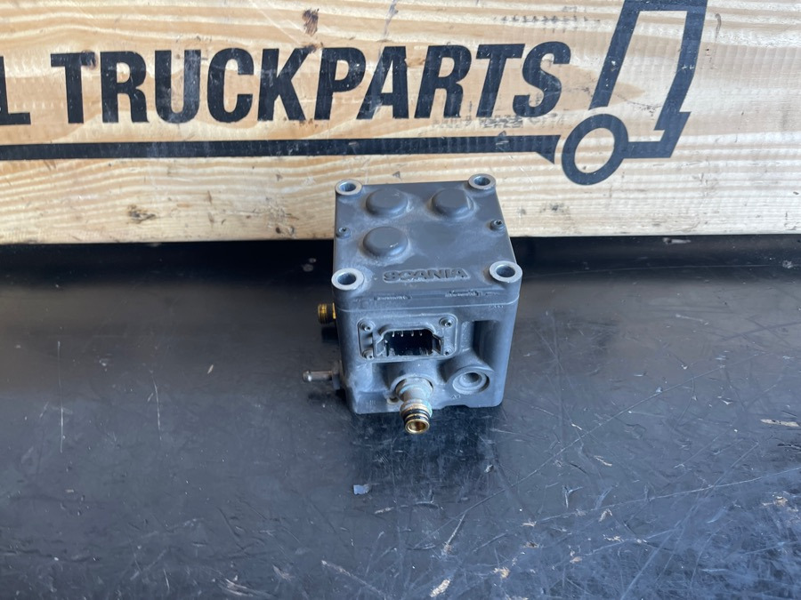 SCANIA VALVE BLOCK 2642027 - Brake valve for Truck: picture 1 SCANIA VALVE BLOCK 2642027 - Brake valve for Truck: picture 1