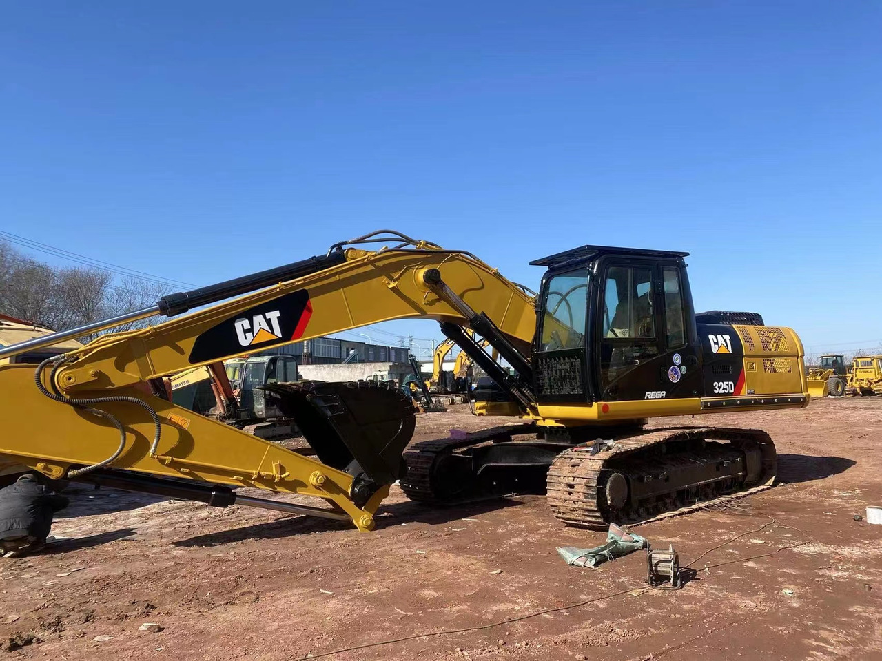 CAT 325D - Excavator: picture 4 CAT 325D - Excavator: picture 4