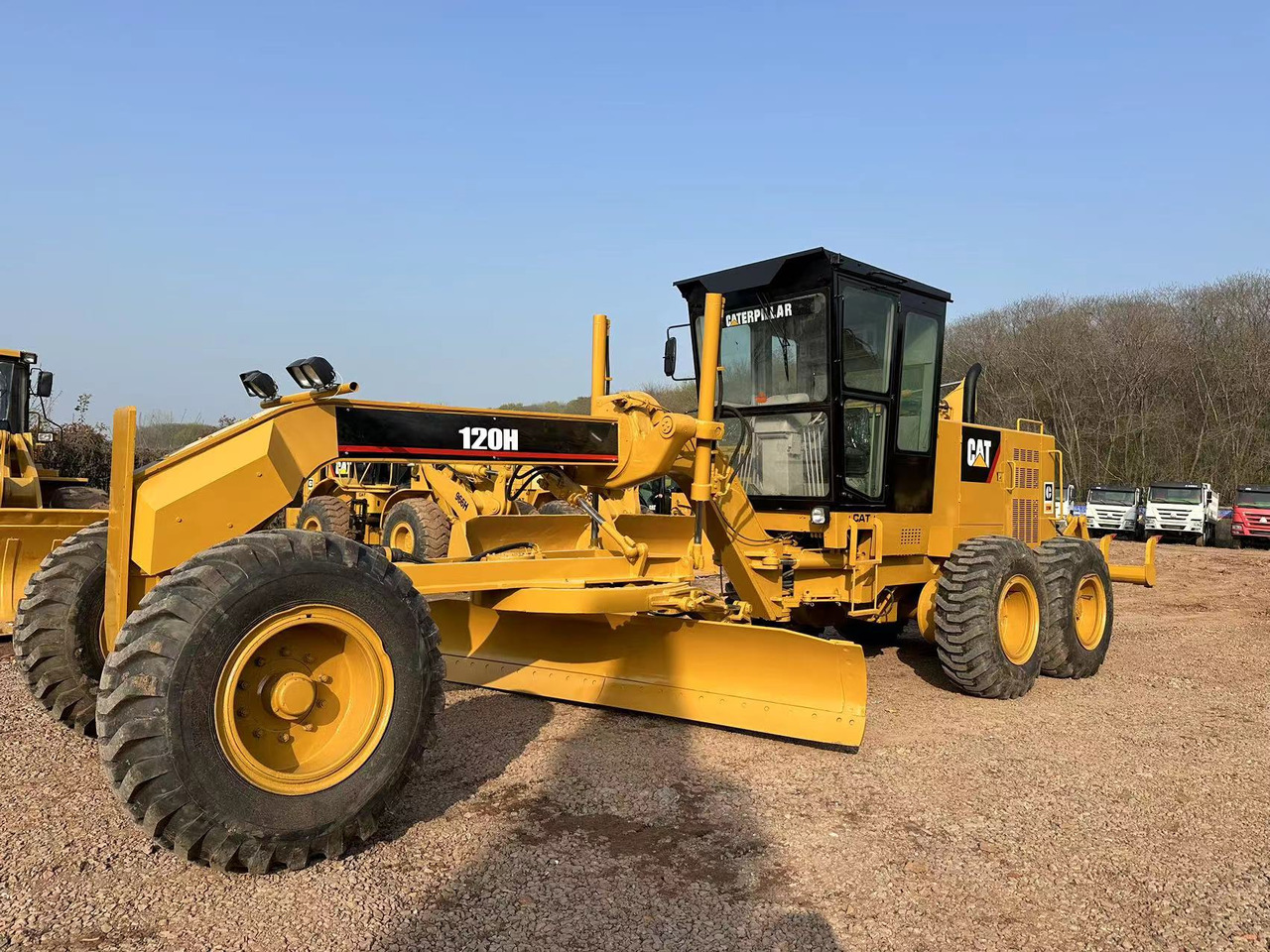 CATERPILLAR 120H motor grader - Grader: picture 2 CATERPILLAR 120H motor grader - Grader: picture 2