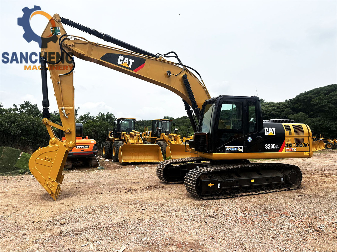 CATERPILLAR 320D2L - Crawler excavator: picture 2 CATERPILLAR 320D2L - Crawler excavator: picture 2