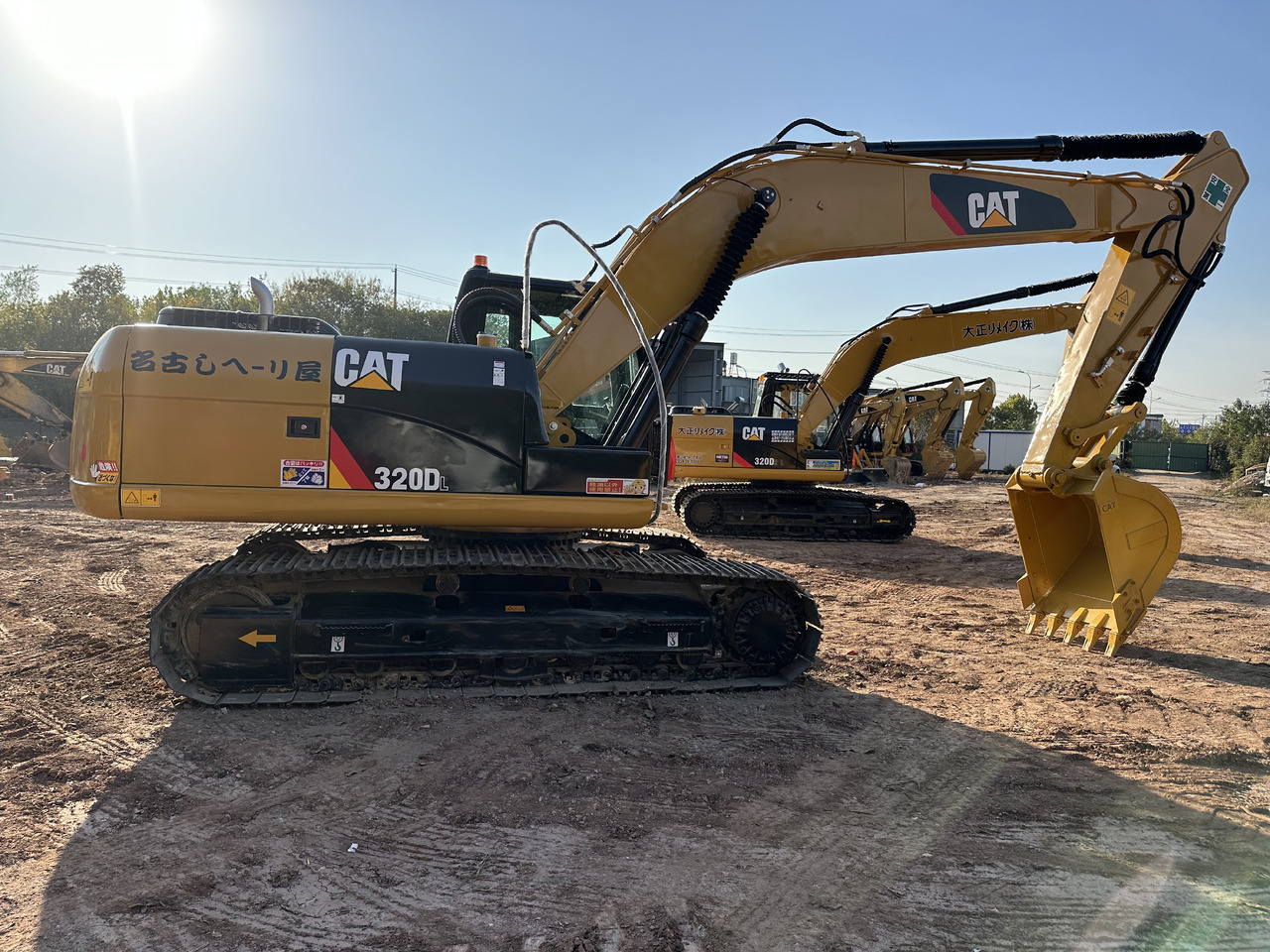 CATERPILLAR 320DL - Crawler excavator: picture 5 CATERPILLAR 320DL - Crawler excavator: picture 5