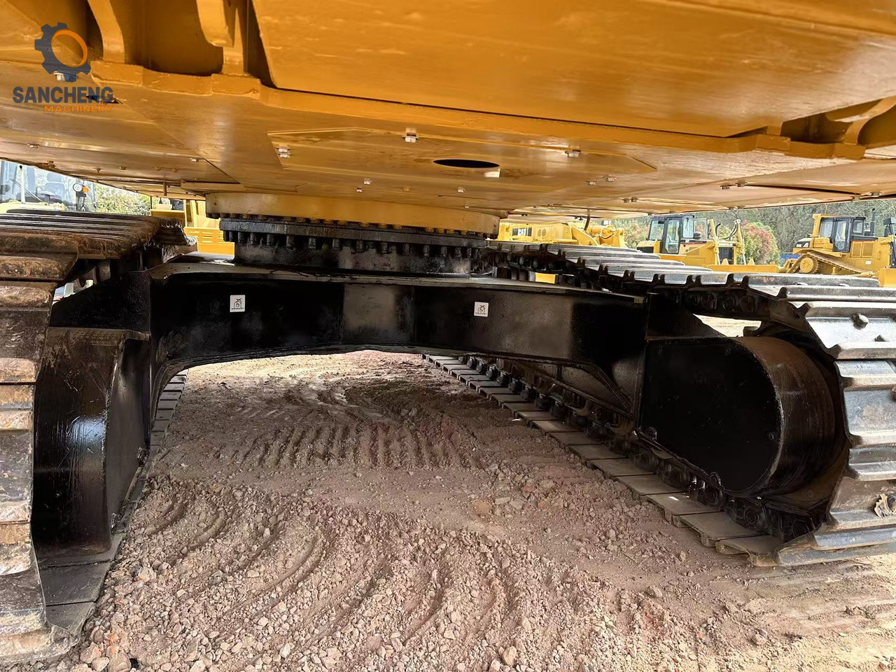 Crawler excavator CATERPILLAR 330BL crawler excavator: picture 10