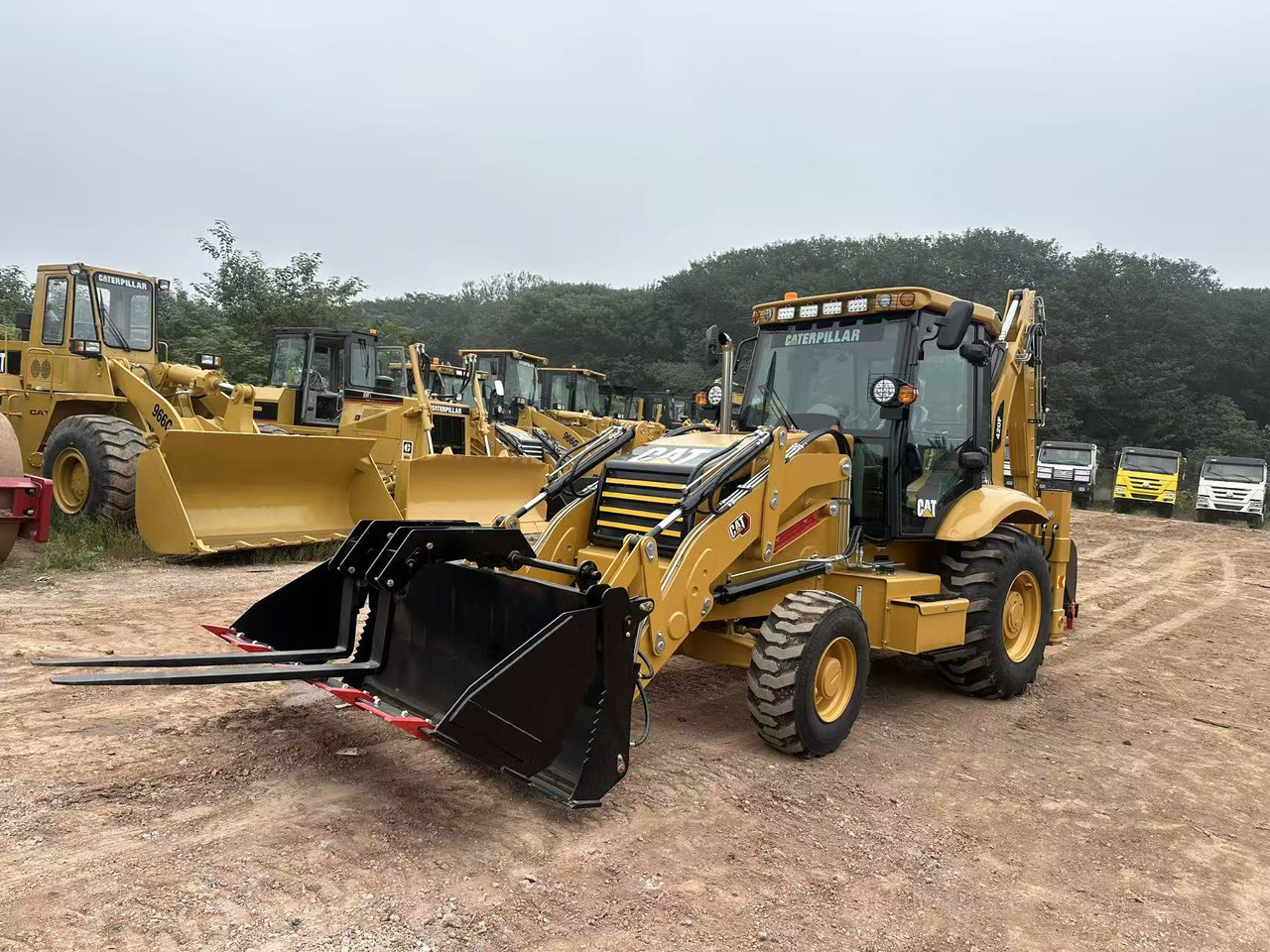 CATERPILLAR 420F2 - Backhoe loader: picture 5 CATERPILLAR 420F2 - Backhoe loader: picture 5