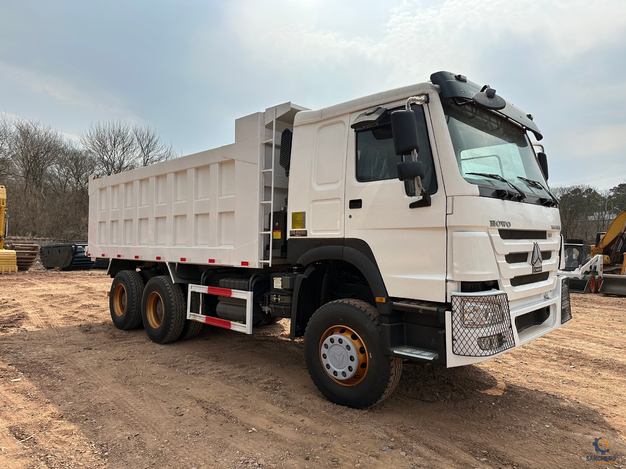 SINOTRUK HOWO 371 - Tipper: picture 3 SINOTRUK HOWO 371 - Tipper: picture 3