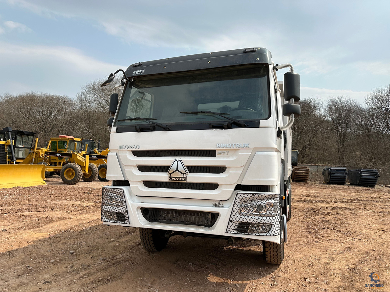 SINOTRUK HOWO 371 - Tipper: picture 2 SINOTRUK HOWO 371 - Tipper: picture 2