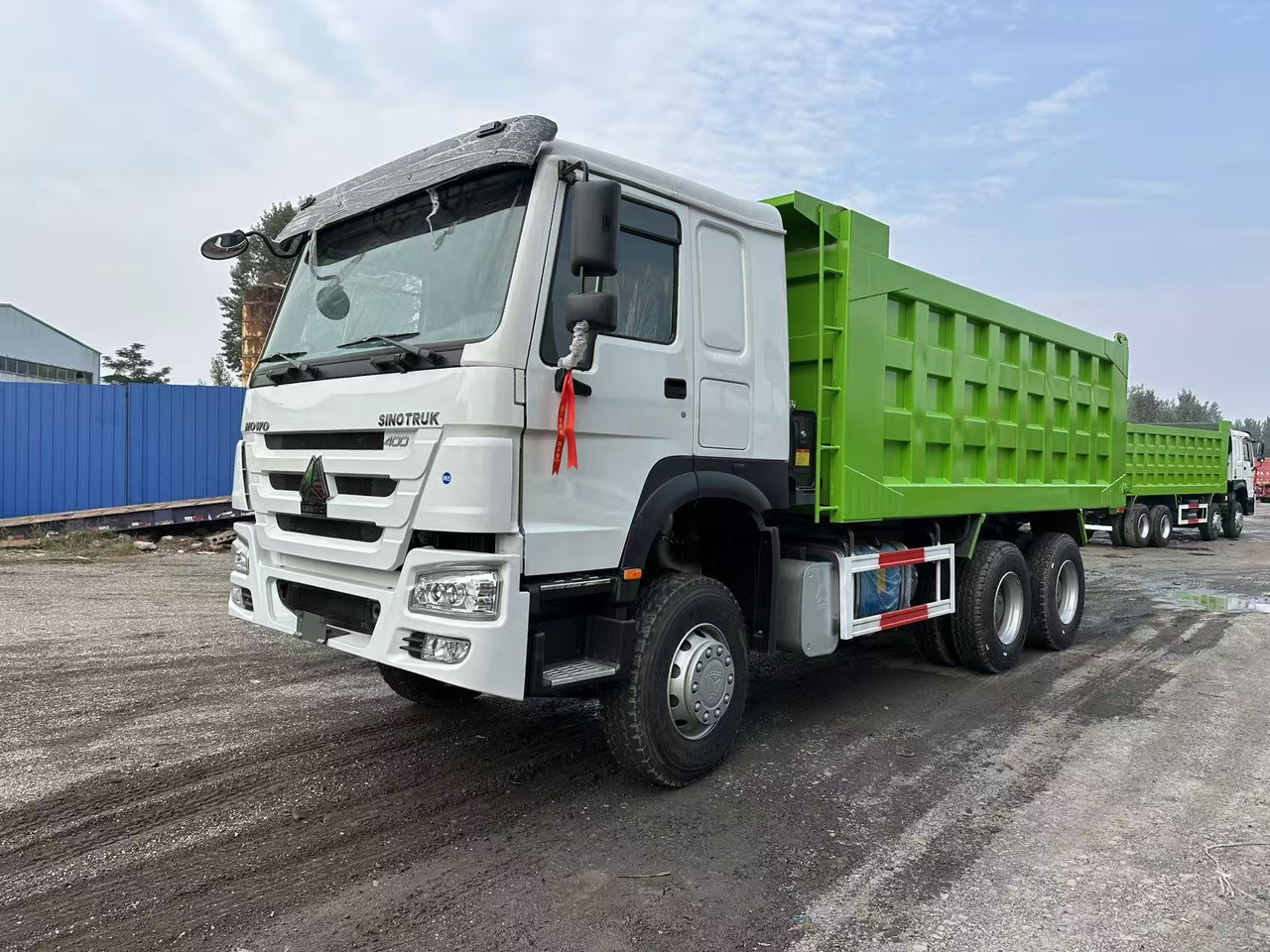 SINOTRUK HOWO 400HP 6X4 Tipper Truck - Tipper: picture 3 SINOTRUK HOWO 400HP 6X4 Tipper Truck - Tipper: picture 3