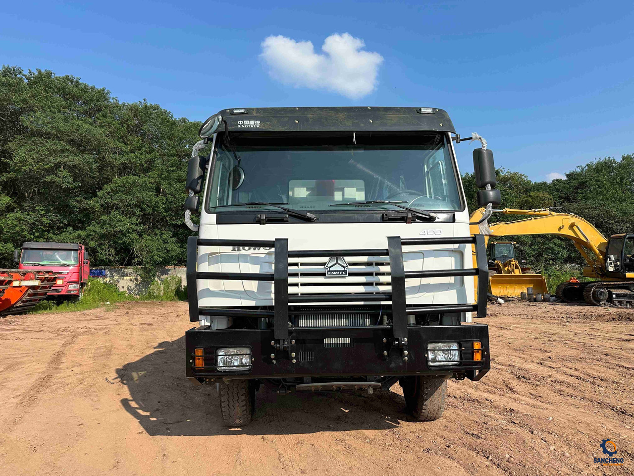 Sinotruk HOWO 400HP With Bumper 6X4 - Tipper: picture 3 Sinotruk HOWO 400HP With Bumper 6X4 - Tipper: picture 3