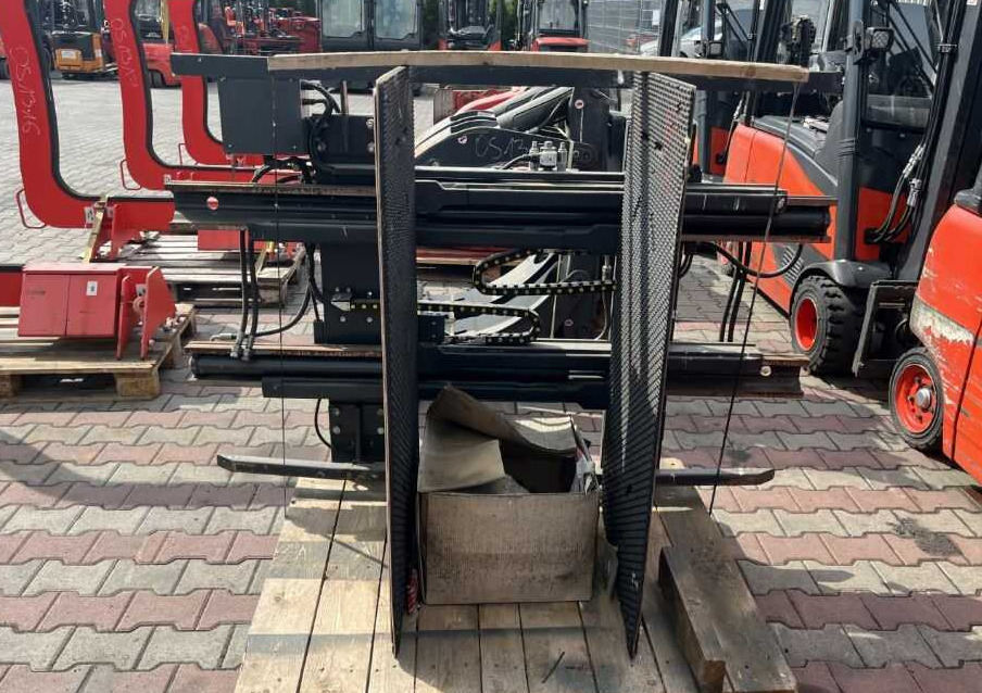 Cascade UEC-07-2003 R0, Kartonklammer - Clamp for Material handling equipment: picture 2 Cascade UEC-07-2003 R0, Kartonklammer - Clamp for Material handling equipment: picture 2