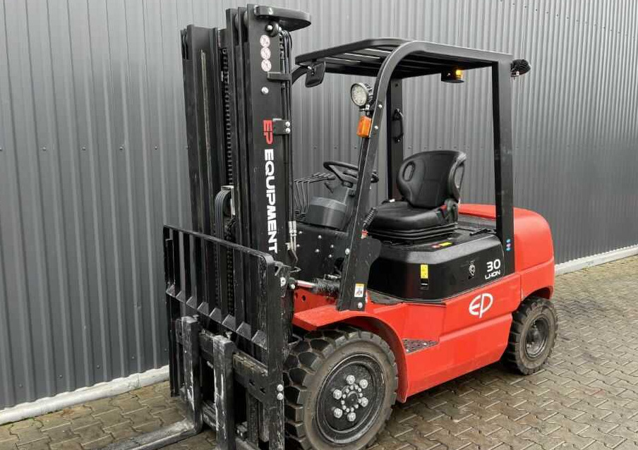 EP Equipment EFL302 - Electric forklift: picture 1 EP Equipment EFL302 - Electric forklift: picture 1