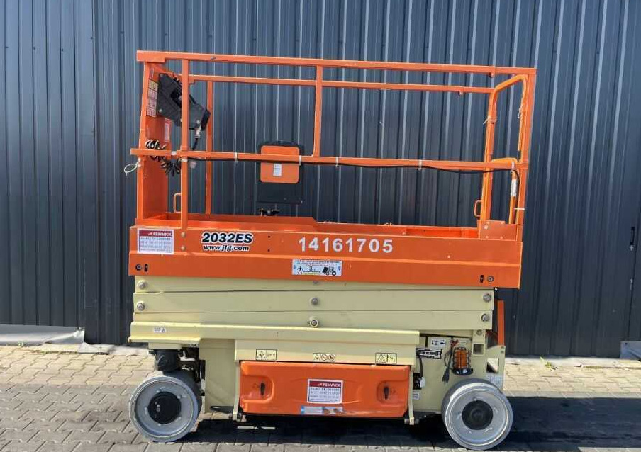 JLG 2032ES - Scissor lift: picture 2 JLG 2032ES - Scissor lift: picture 2