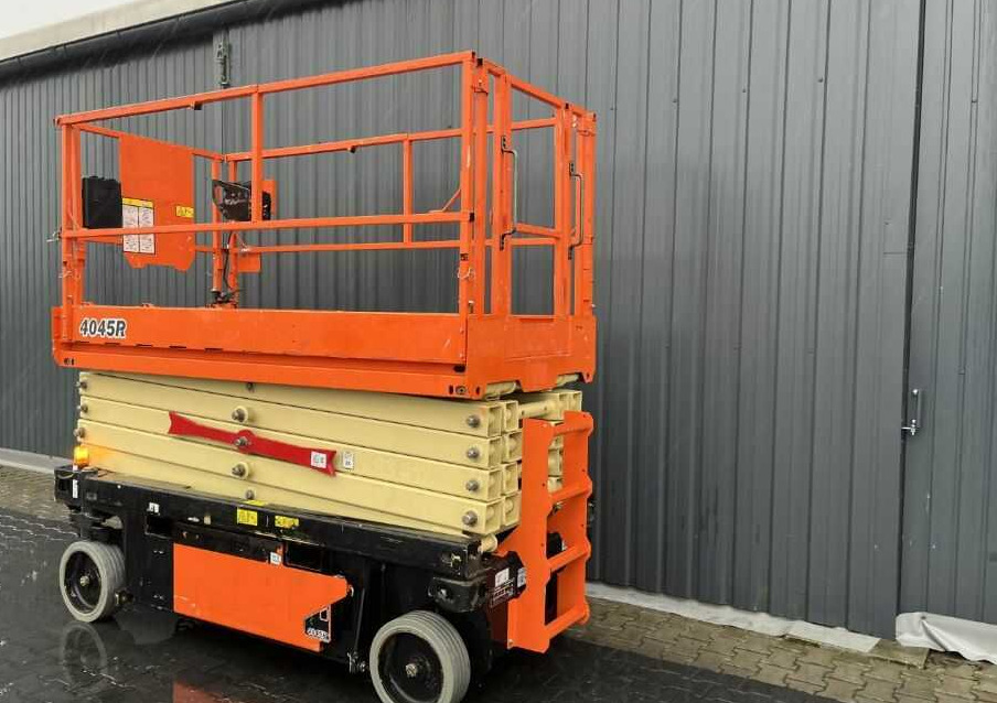 JLG 4045R - Scissor lift: picture 3 JLG 4045R - Scissor lift: picture 3