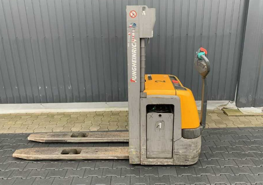 Jungheinrich EJC214 - Stacker: picture 2 Jungheinrich EJC214 - Stacker: picture 2