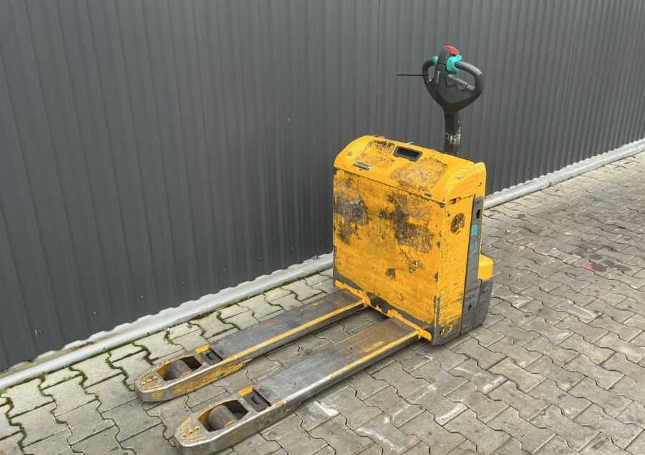 Jungheinrich EJE116 - Pallet truck: picture 1 Jungheinrich EJE116 - Pallet truck: picture 1
