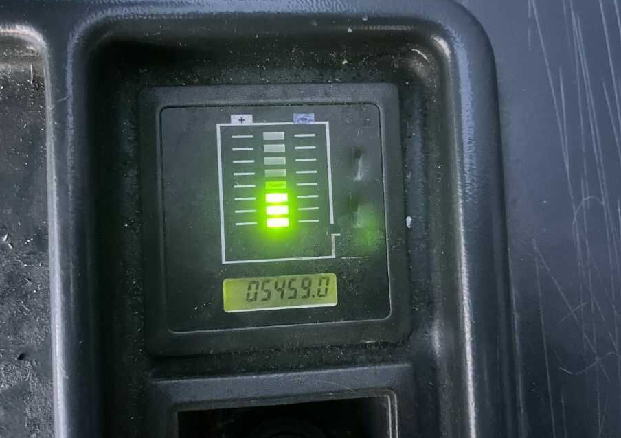 Jungheinrich EZS130 - Tow tractor: picture 5 Jungheinrich EZS130 - Tow tractor: picture 5