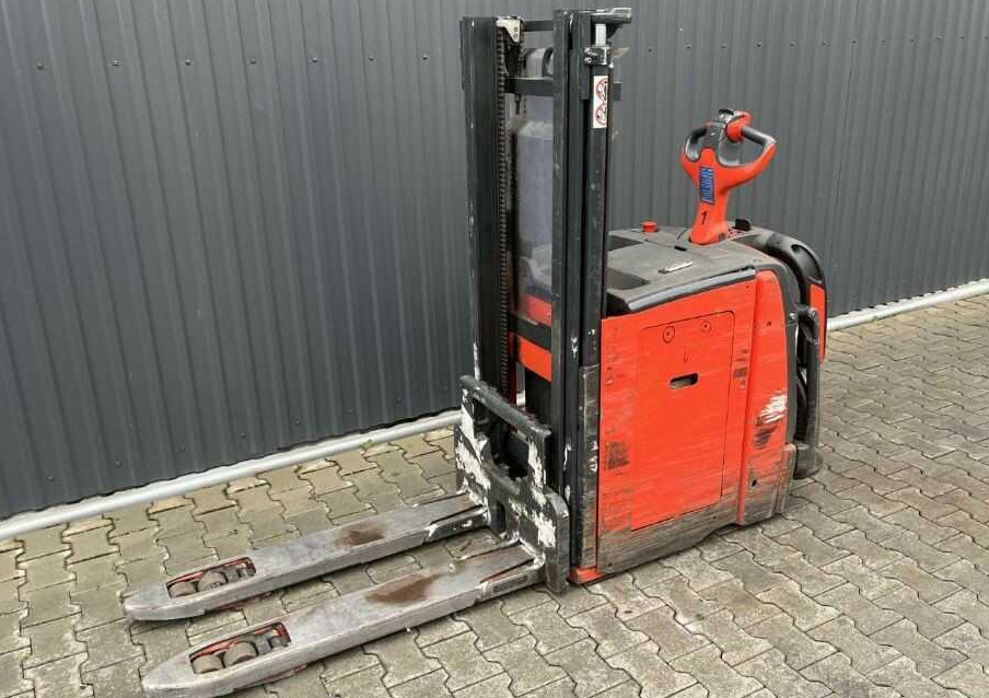 Linde D10AP - Stacker: picture 1 Linde D10AP - Stacker: picture 1