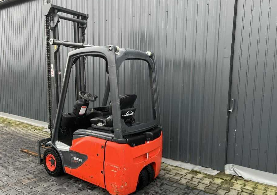 Linde E15-02 - Electric forklift: picture 3 Linde E15-02 - Electric forklift: picture 3