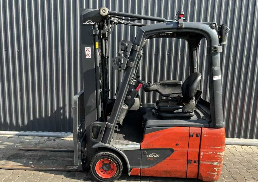 Linde E16C-02 - Electric forklift: picture 2 Linde E16C-02 - Electric forklift: picture 2