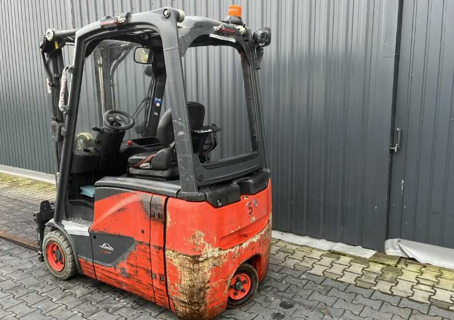 Linde E16H-02 - Electric forklift: picture 3 Linde E16H-02 - Electric forklift: picture 3
