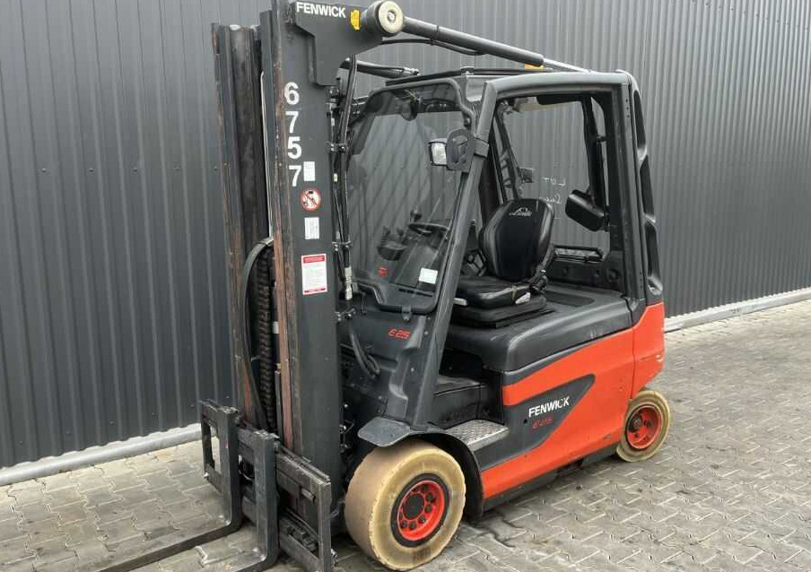 Linde E25-01 - Electric forklift: picture 1 Linde E25-01 - Electric forklift: picture 1