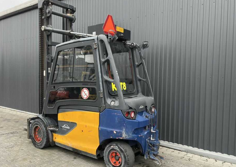 Linde E50HL-01/600 - Electric forklift: picture 2 Linde E50HL-01/600 - Electric forklift: picture 2