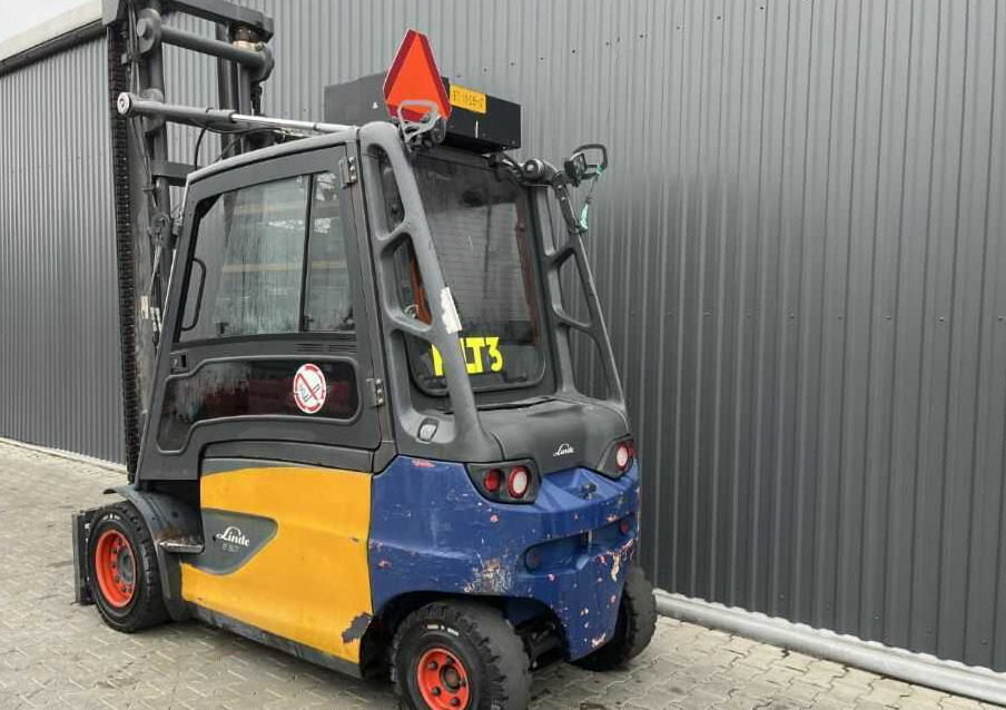 Linde E50HL-01/600 - Electric forklift: picture 3 Linde E50HL-01/600 - Electric forklift: picture 3