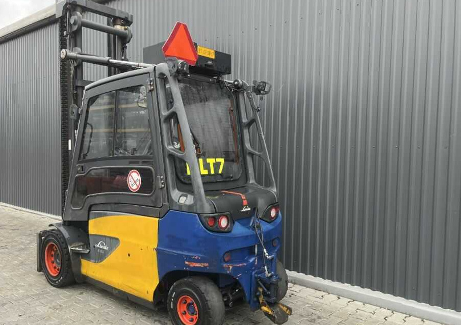 Linde E50HL-01/600 - Electric forklift: picture 2 Linde E50HL-01/600 - Electric forklift: picture 2