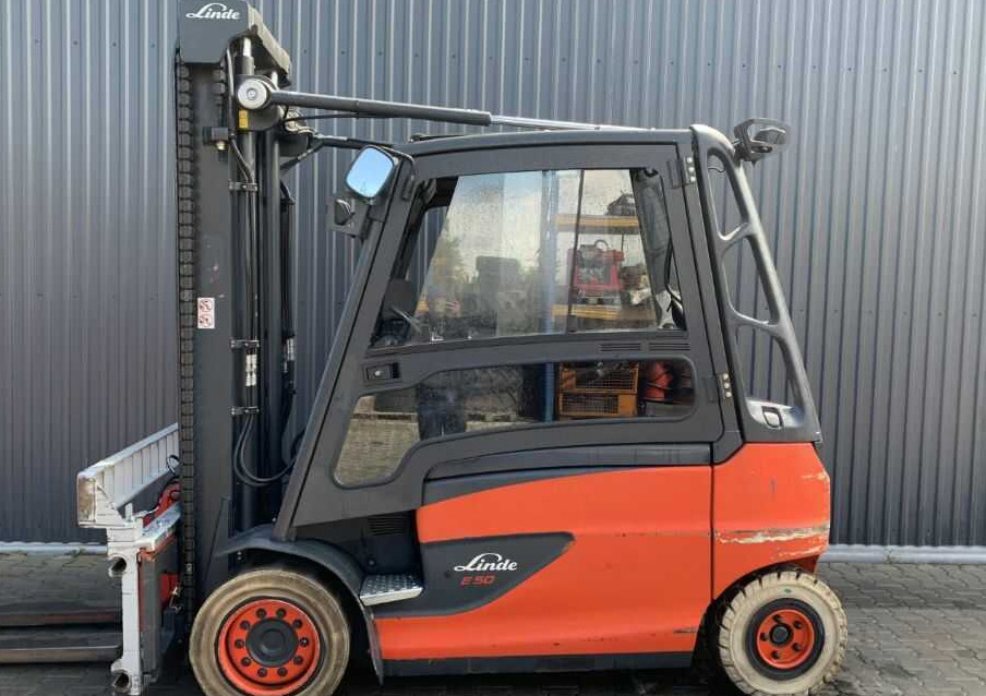 Linde E50HL-01/600 - Electric forklift: picture 2 Linde E50HL-01/600 - Electric forklift: picture 2