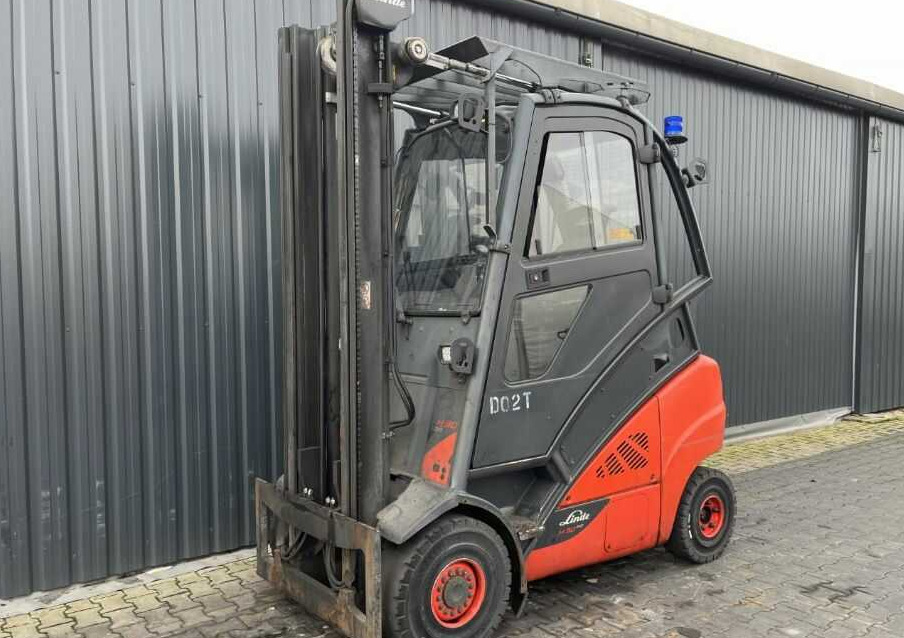 Linde H30D-02 - Diesel forklift: picture 1 Linde H30D-02 - Diesel forklift: picture 1