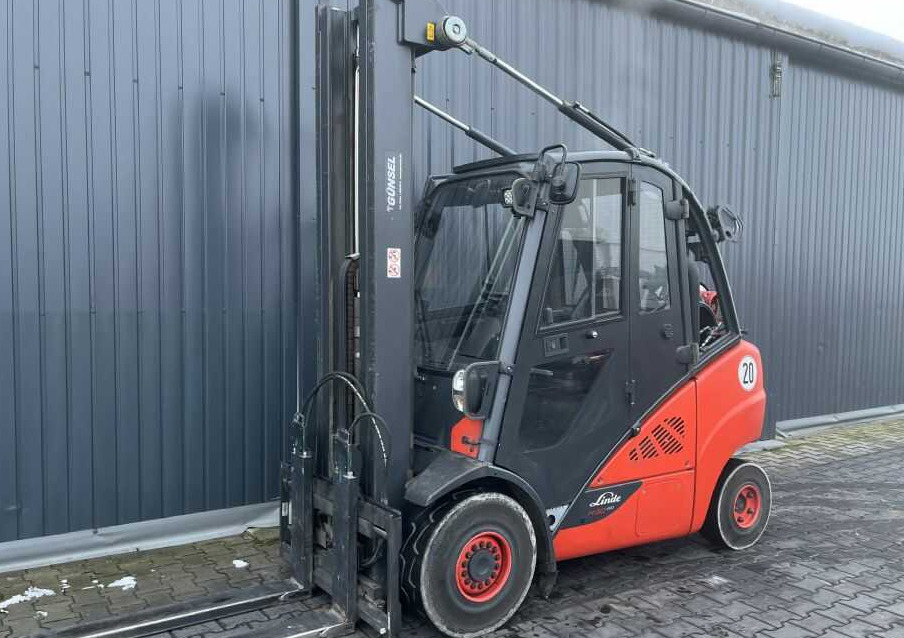 Linde H30T-02 - LPG forklift: picture 1 Linde H30T-02 - LPG forklift: picture 1