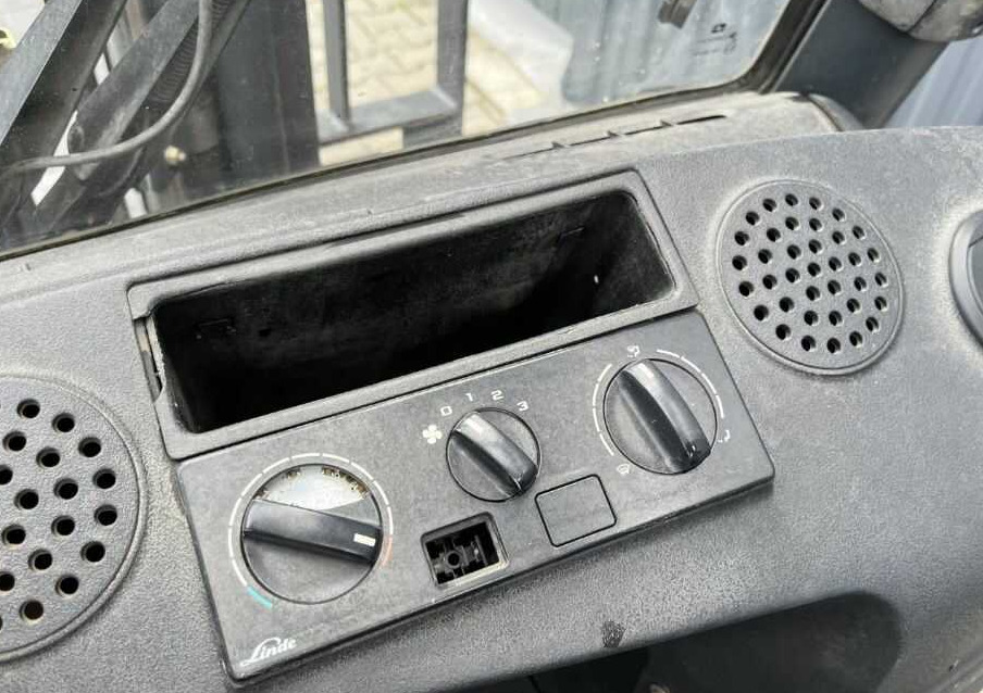 Linde H35T-02 - LPG forklift: picture 5 Linde H35T-02 - LPG forklift: picture 5