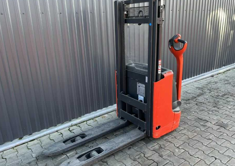 Linde L10B - Stacker: picture 1 Linde L10B - Stacker: picture 1