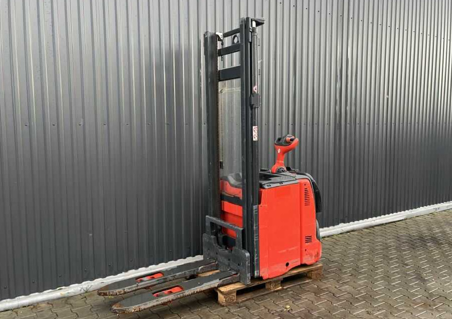 Linde L12AP - Stacker: picture 1 Linde L12AP - Stacker: picture 1