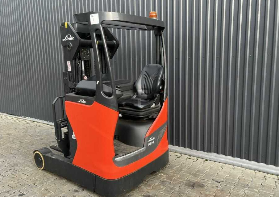 Linde R14-01 - Reach truck: picture 3 Linde R14-01 - Reach truck: picture 3