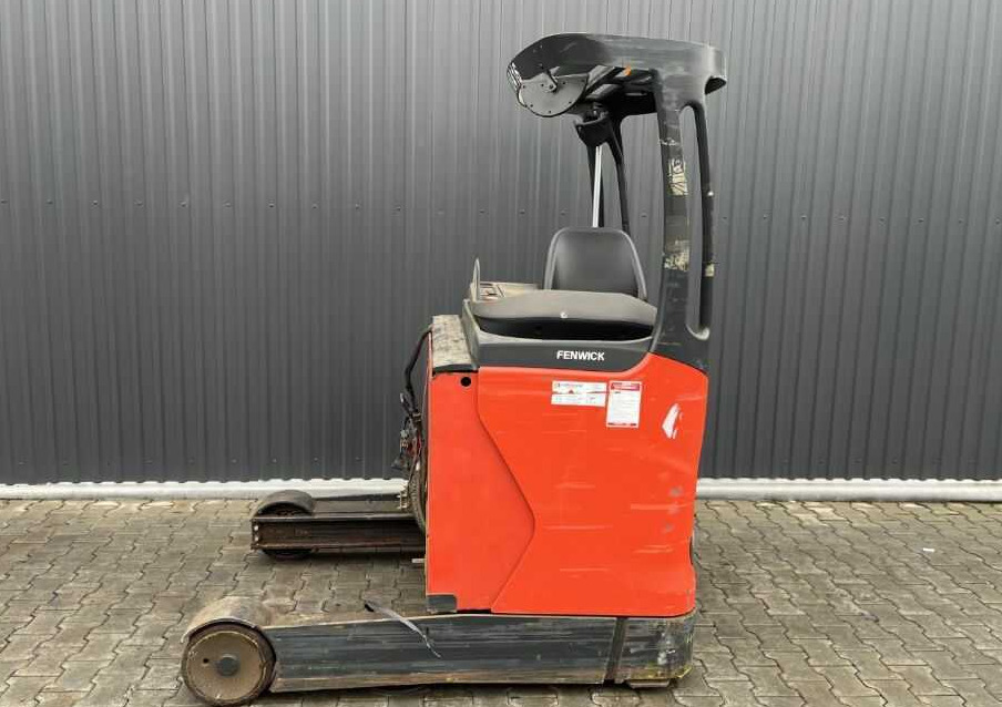 Linde R14 - Reach truck: picture 4 Linde R14 - Reach truck: picture 4