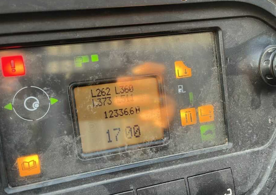 Linde R14HD-01 - Reach truck: picture 3 Linde R14HD-01 - Reach truck: picture 3
