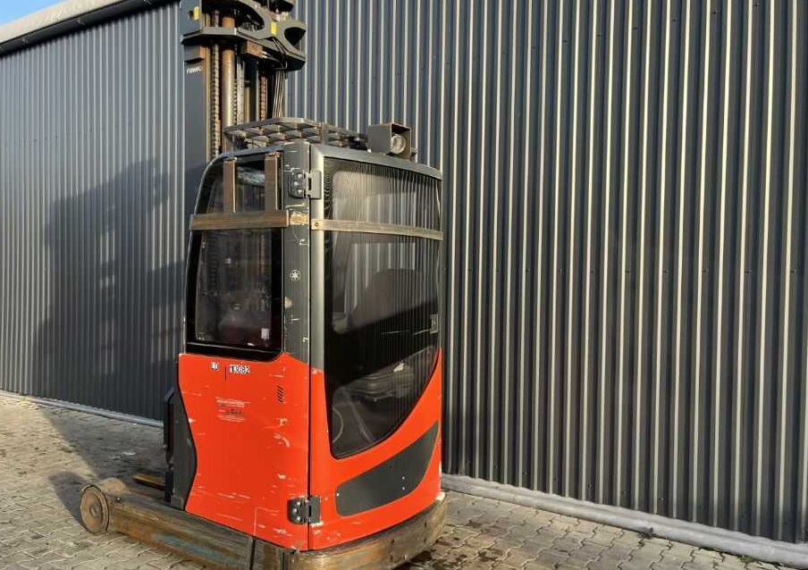 Linde R16HD-01 - Reach truck: picture 3 Linde R16HD-01 - Reach truck: picture 3