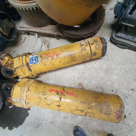 Caterpillar 769D - - Dumper: picture 2 Caterpillar 769D - - Dumper: picture 2