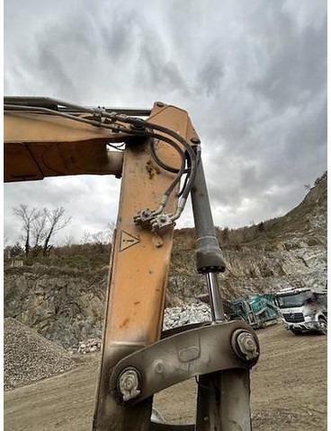 Liebherr R946 LC - Excavator: picture 5 Liebherr R946 LC - Excavator: picture 5