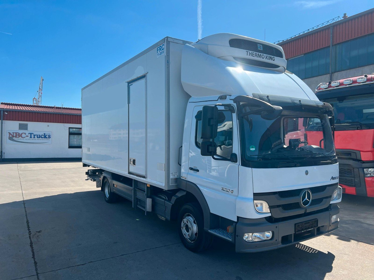 Mercedes-Benz Atego 1224 * KLIMA * THERMO KING * BÄR 1,5t * - Refrigerator truck: picture 3 Mercedes-Benz Atego 1224 * KLIMA * THERMO KING * BÄR 1,5t * - Refrigerator truck: picture 3