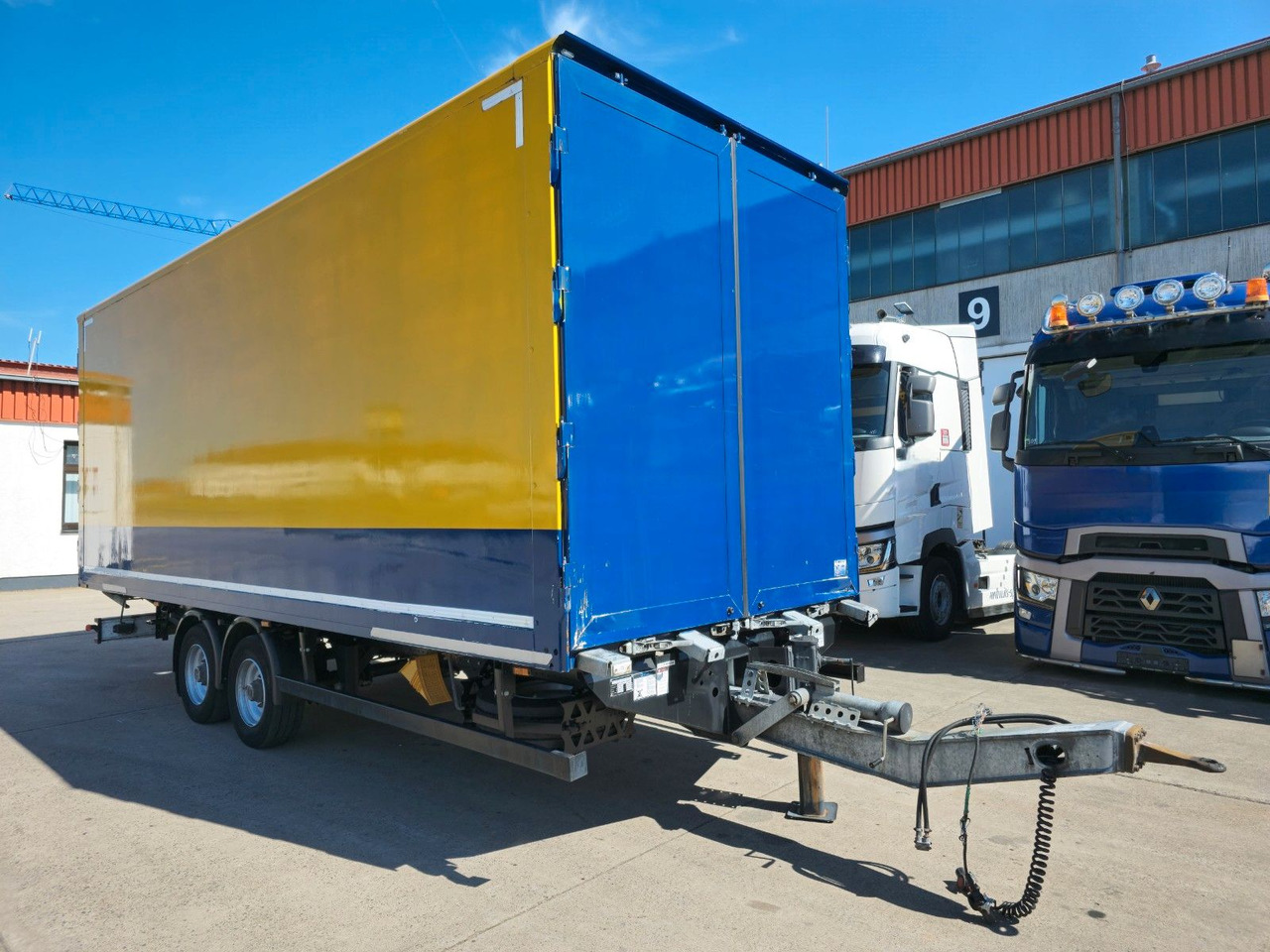 Möslein * TKO 105 D * TANDEM KOFFER * 7M * DURCHLADER - Closed box trailer: picture 3 Möslein * TKO 105 D * TANDEM KOFFER * 7M * DURCHLADER - Closed box trailer: picture 3