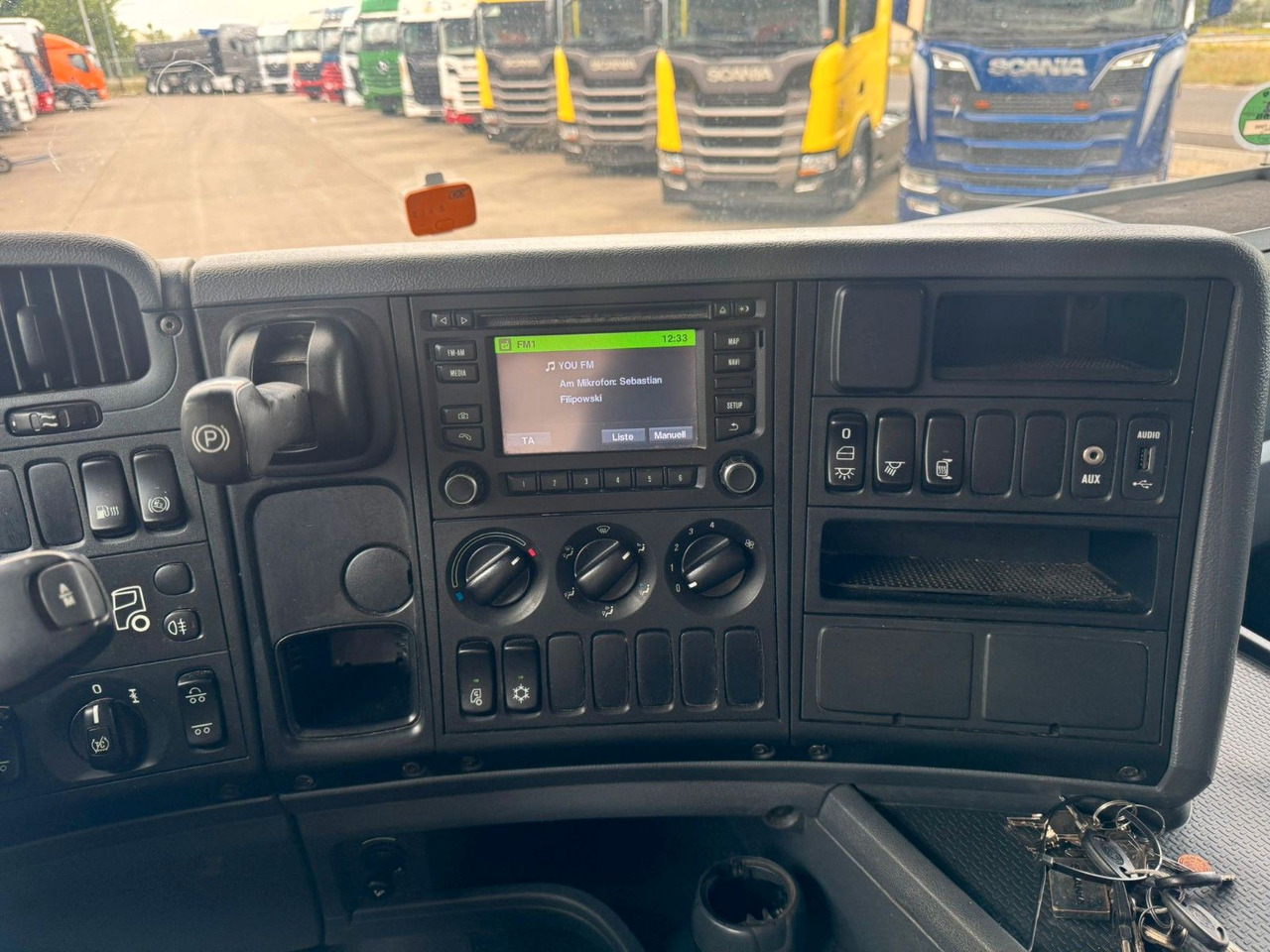 Box truck Scania P 380 * KOFFER * LBW 3 TON * LENK / LIFTACHSE *: picture 14