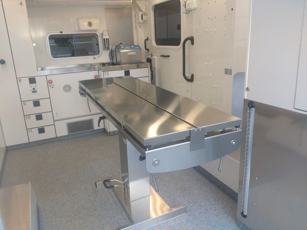 Ambulance Mercedes-Benz Sprinter 519   Tierarzt  Garantie: picture 17