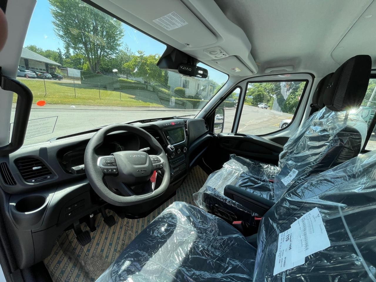 Tipper van Iveco Daily 70C18H DK: picture 9 Tipper van Iveco Daily 70C18H DK: picture 9