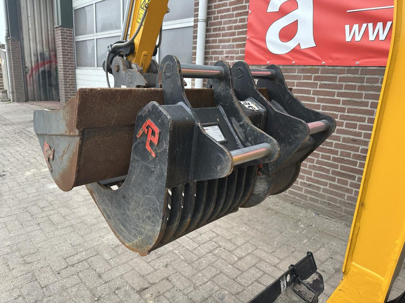Mini excavator JCB 19 C-1: picture 7